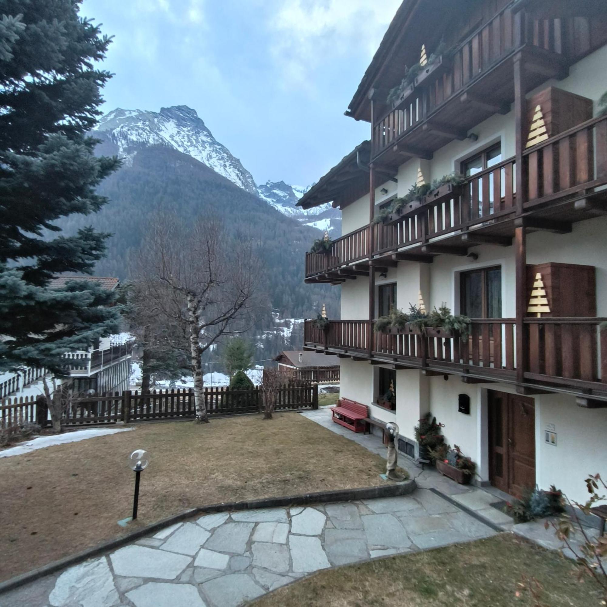 Casa Alfredo Apartment Cogne Luaran gambar