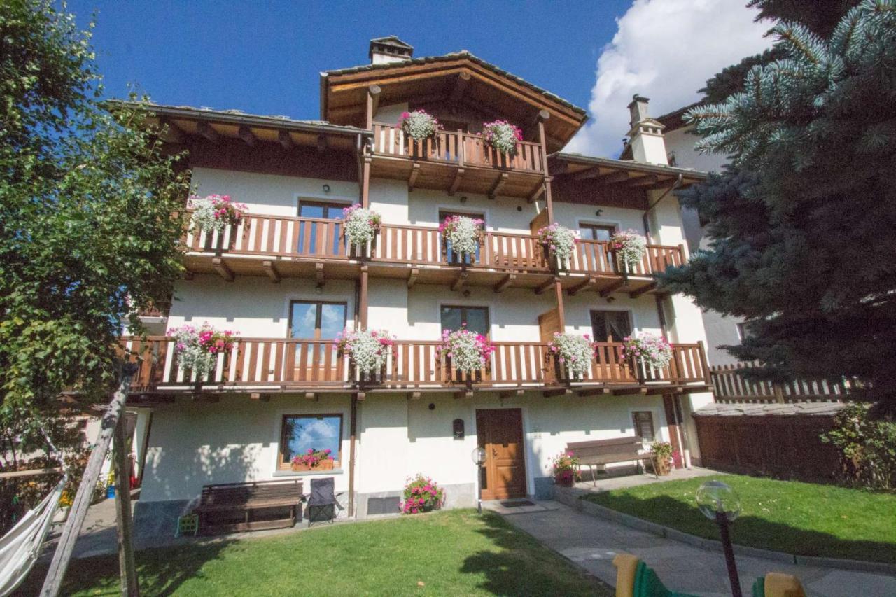 Casa Alfredo Apartment Cogne Bilik gambar